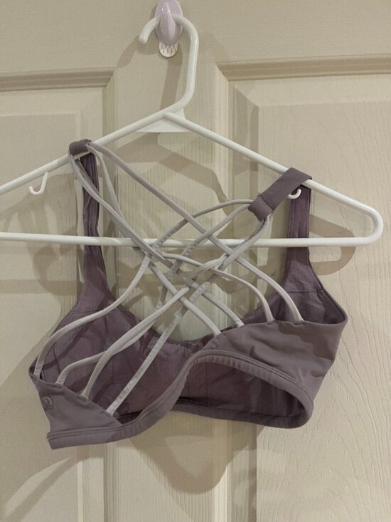 Lululemon sports bra light purple size 4 - Picture 1 of 2